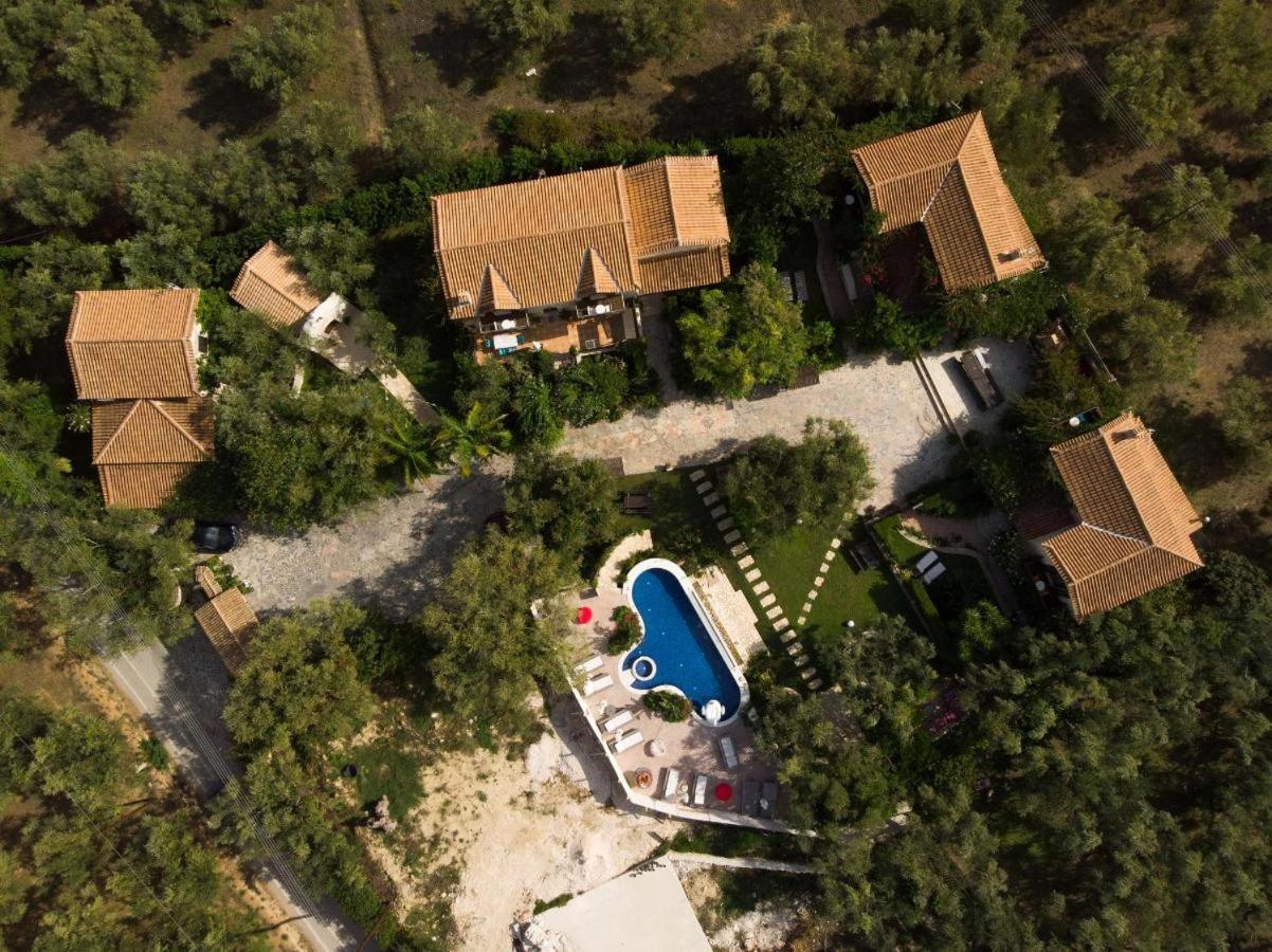 Ktima Kourou Guest House พลานอส ภายนอก รูปภาพ