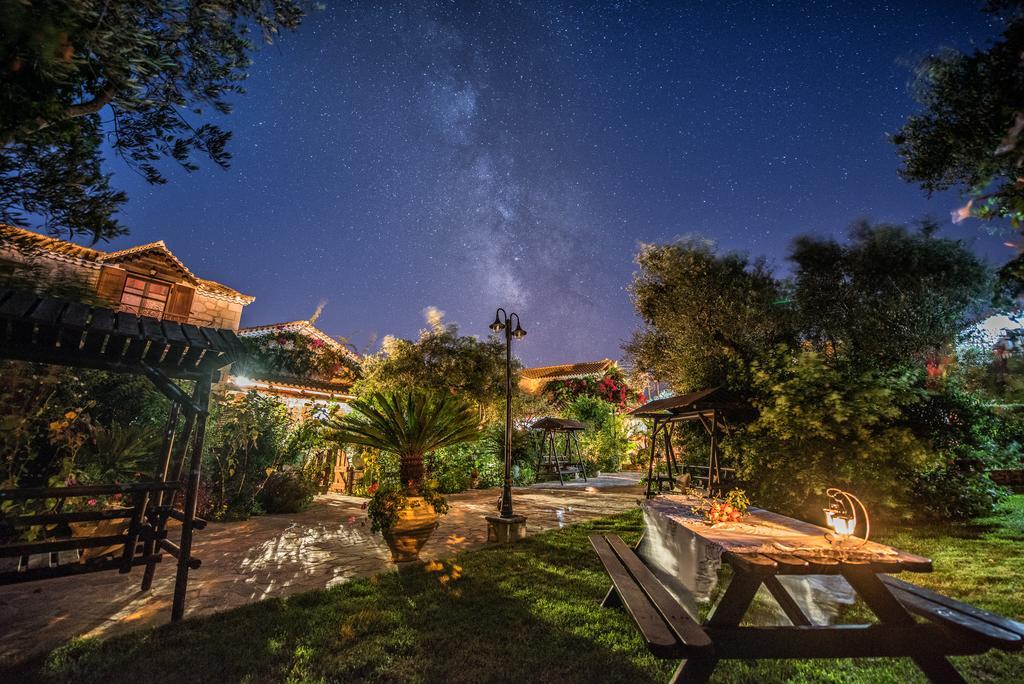 Ktima Kourou Guest House พลานอส ภายนอก รูปภาพ
