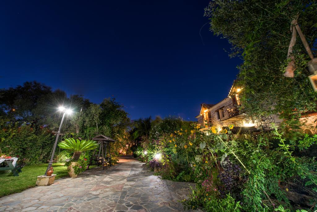 Ktima Kourou Guest House พลานอส ภายนอก รูปภาพ