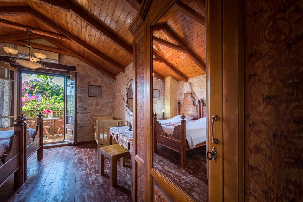 Ktima Kourou Guest House พลานอส ห้อง รูปภาพ