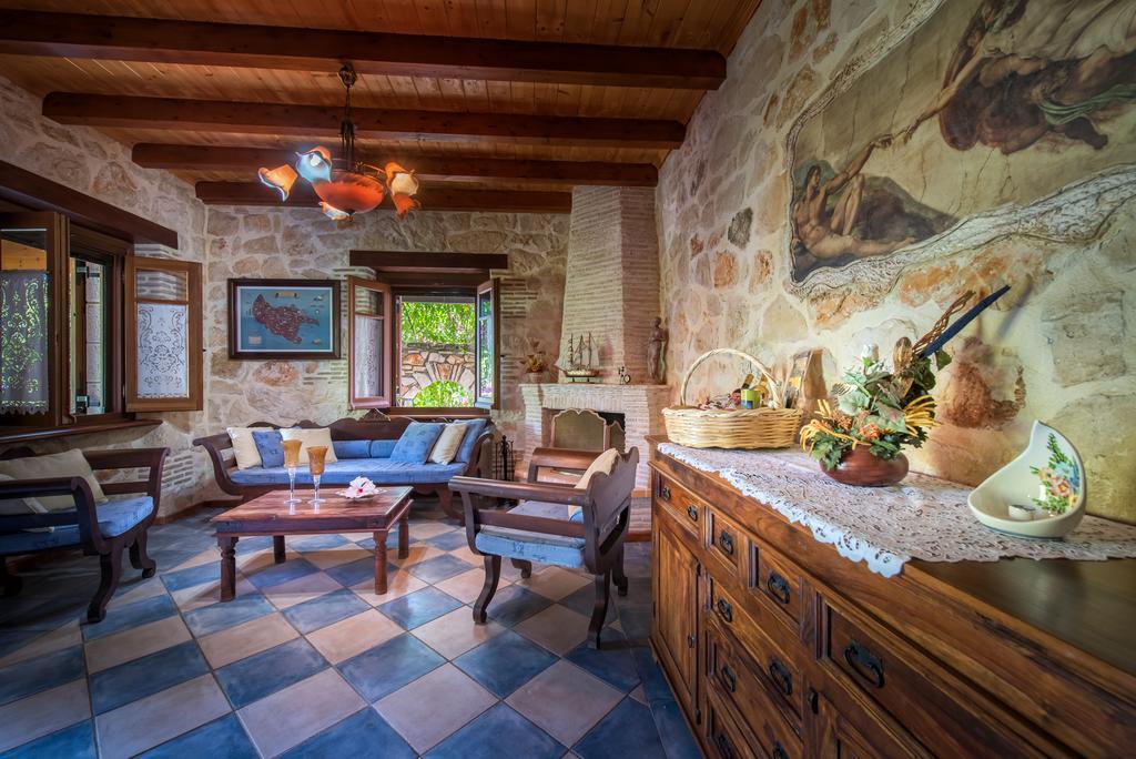 Ktima Kourou Guest House พลานอส ห้อง รูปภาพ