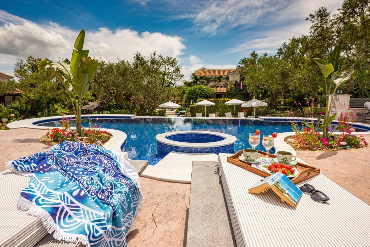 Ktima Kourou Guest House พลานอส ภายนอก รูปภาพ