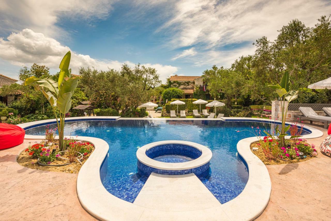 Ktima Kourou Guest House พลานอส ภายนอก รูปภาพ